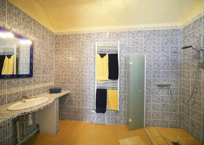 Ferme D'issonges Couette-café 3*