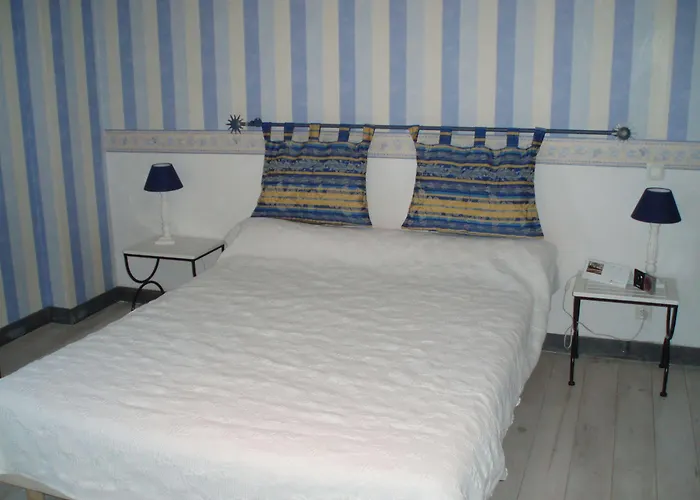 Ferme D'issonges Couette-café 3*